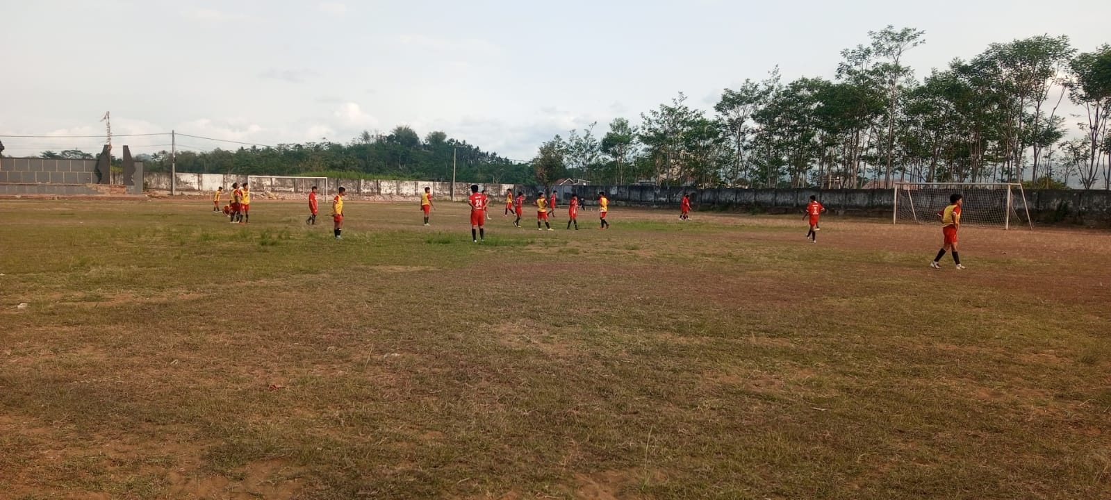 Kegiatan Rutin Sepak Bola