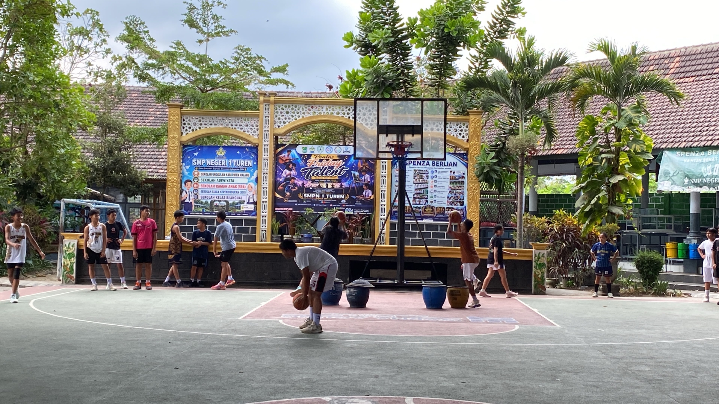 Kegiatan Rutin Bola Basket