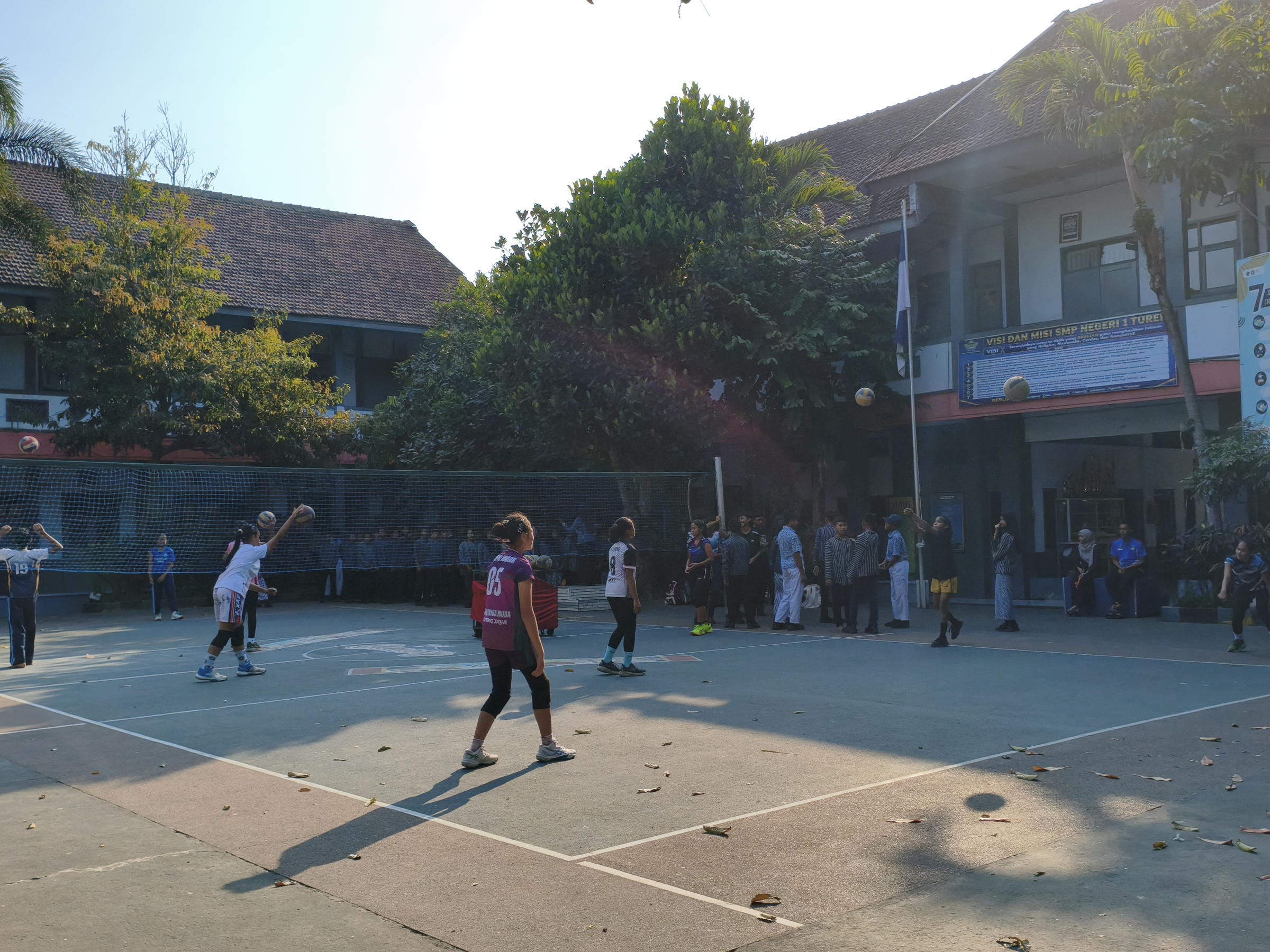 Kegiatan Rutin Bola Voli
