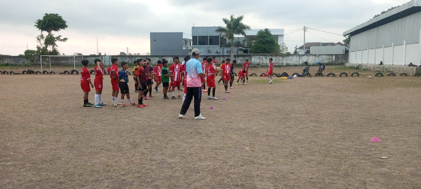 Kegiatan Rutin Sepak Bola