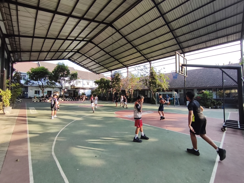 Kegiatan Rutin Bola Basket