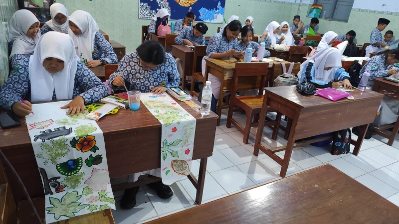 Kegiatan Rutin Extra Seni Lukis