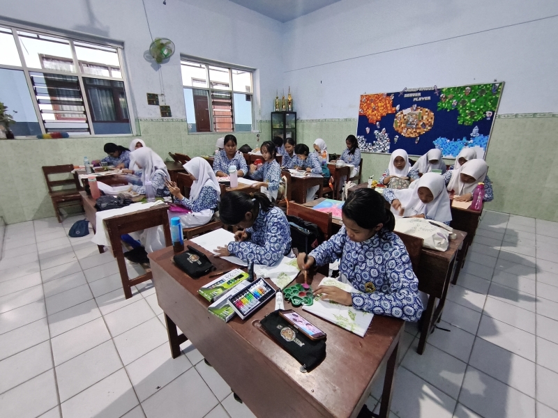 Kegiatan Rutin Extra Seni Lukis