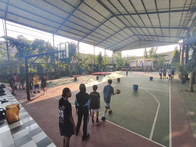 Kegiatan Rutin Bola Basket