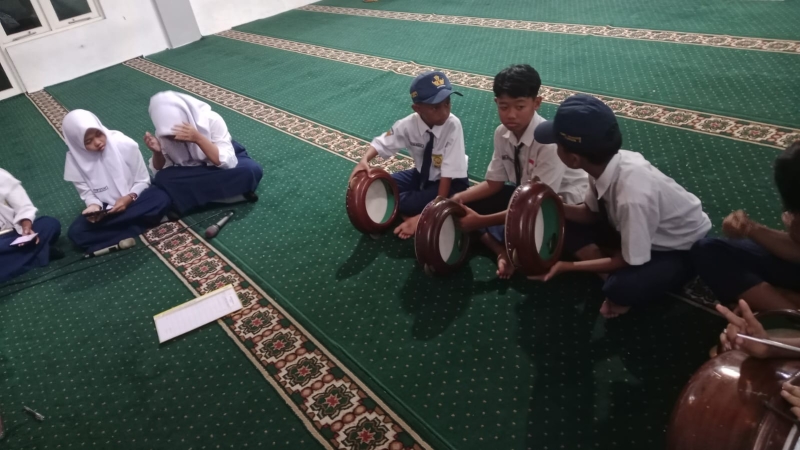 Kegiatan Rutin Al Banjari
