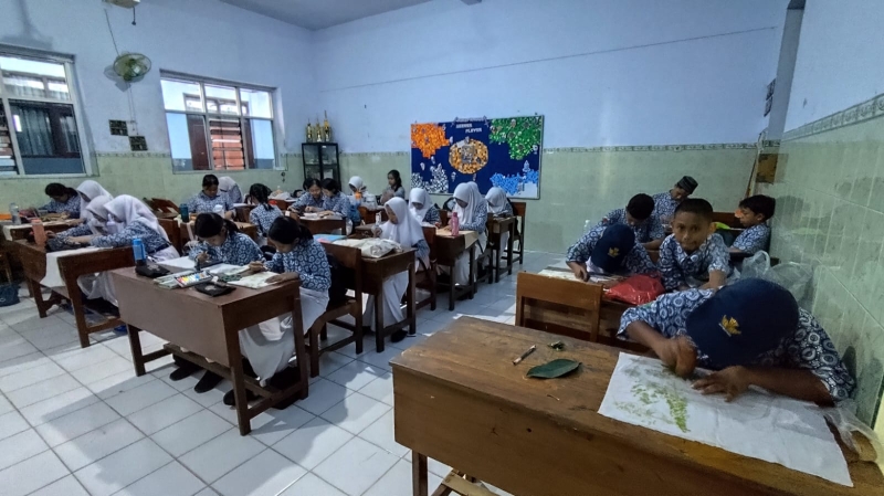 Kegiatan Rutin Extra Seni Lukis