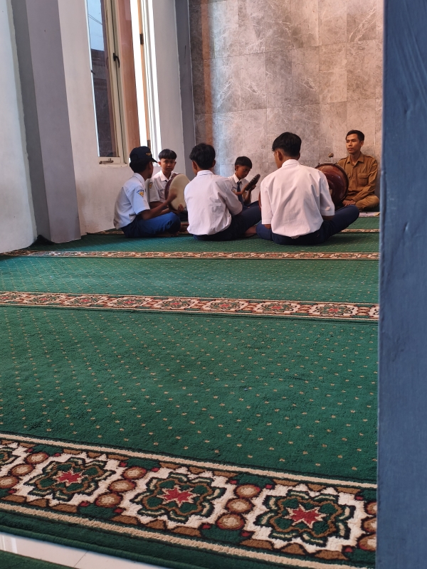Kegiatan Rutin Al Banjari