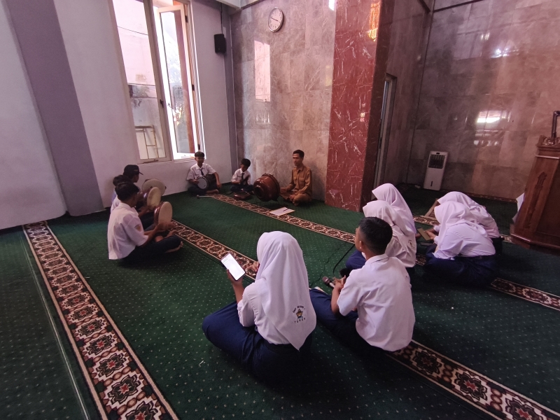 Kegiatan Rutin Al Banjari